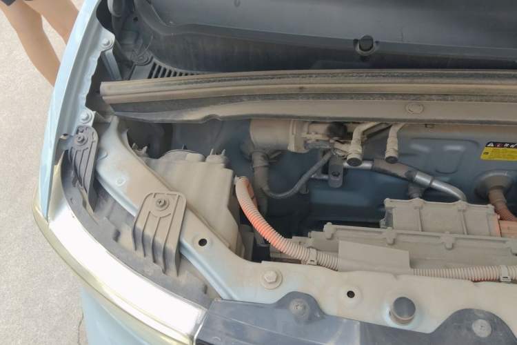 Used Wuling Hongguang MINIEV 2020 Freedom Version Lithium Iron Phosphate Engine Bay Right