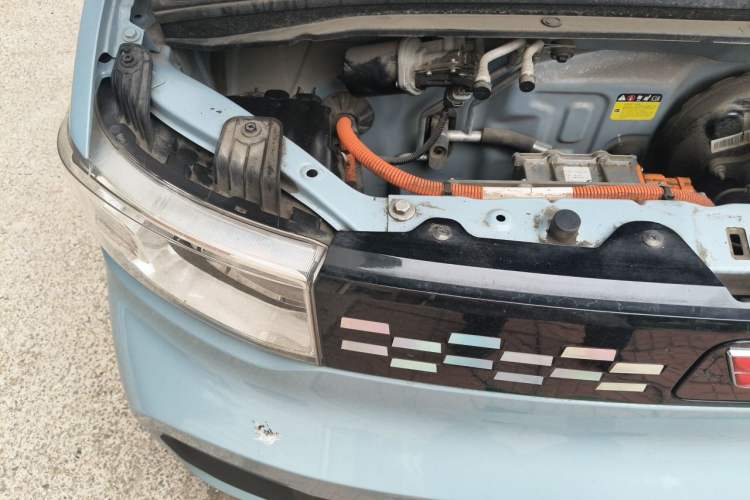Used Wuling Hongguang MINIEV 2020 Freedom Version Lithium Iron Phosphate Engine Bay Right