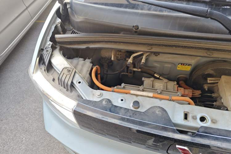 Used Wuling Hongguang MINIEV 2020 Enjoyment Model Lithium Iron Phosphate Engine Bay Right