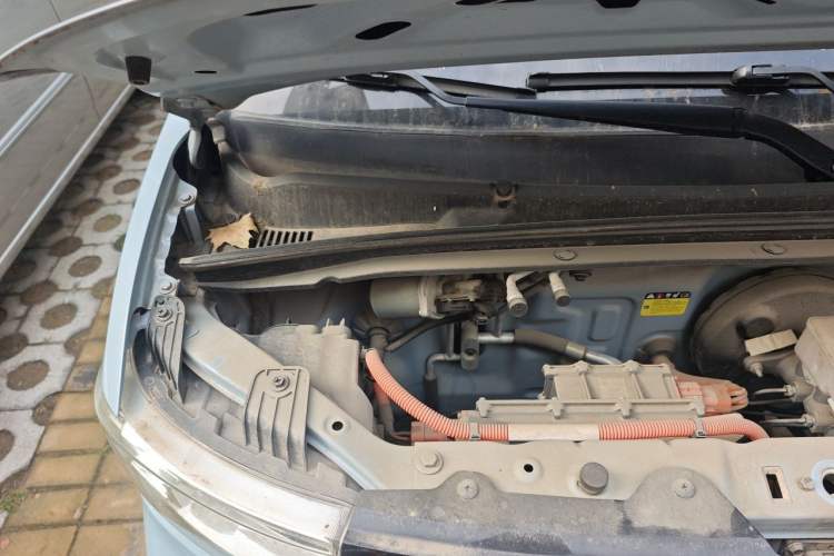 Used Wuling Hongguang MINIEV 2020 Freedom Version Lithium Iron Phosphate Engine Bay Right