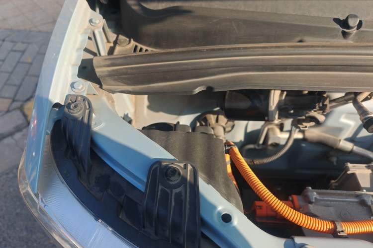 Used Wuling Hongguang MINIEV 2020 Enjoyment Model Lithium Iron Phosphate Engine Bay Right