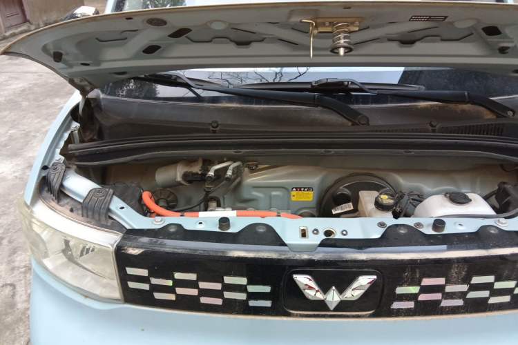 Used Wuling Hongguang MINIEV 2020 Lite Version Lithium Iron Phosphate Engine Bay Right