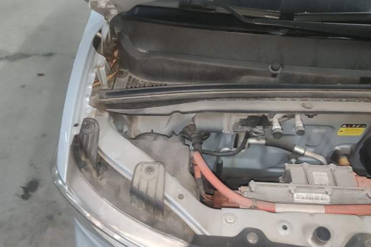 Used Wuling Hongguang MINIEV 2020 Freedom Version Lithium Iron Phosphate Engine Bay Right