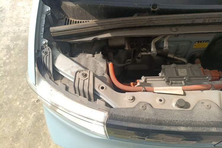 Used Wuling Hongguang MINIEV 2020 Enjoyment Model Lithium Iron Phosphate Engine Bay Right