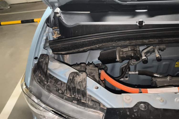 Used Wuling Hongguang MINIEV 2020 Enjoyment Model Lithium Iron Phosphate Engine Bay Right
