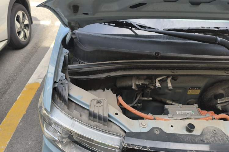 Used Wuling Hongguang MINIEV 2020 Enjoyment Model Lithium Iron Phosphate Engine Bay Right