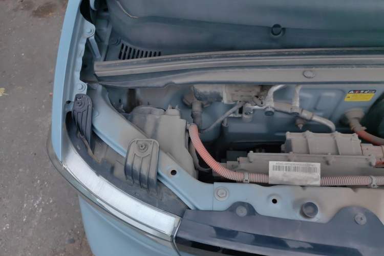 Used Wuling Hongguang MINIEV 2020 Freedom Version Lithium Iron Phosphate Engine Bay Right