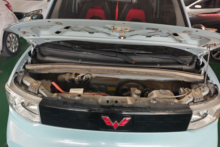 Used Wuling Hongguang MINIEV 2020 Zizai Version Lithium-NMC Engine Bay