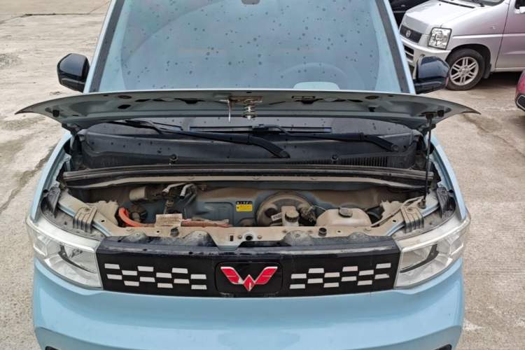 Used Wuling Hongguang MINIEV 2020 Freedom Version Lithium Iron Phosphate Engine Bay