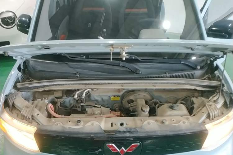 Used Wuling Hongguang MINIEV 2020 Zizai Version Lithium-NMC Engine Bay