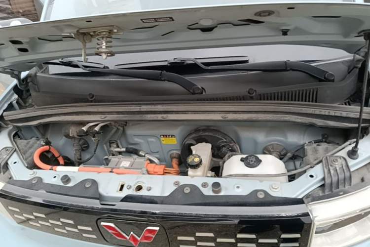Used Wuling Hongguang MINIEV 2020 Freedom Version Lithium Iron Phosphate Engine Bay