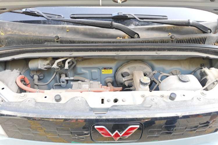 Used Wuling Hongguang MINIEV 2020 Freedom Version Lithium Iron Phosphate Engine Bay