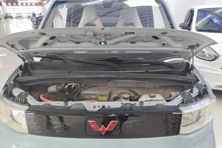 Used Wuling Hongguang MINIEV 2020 Zizai Version Lithium-NMC Engine Bay