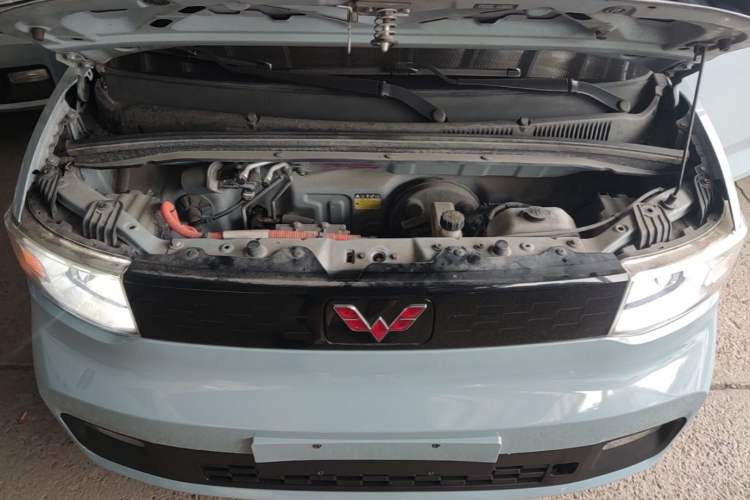 Used Wuling Hongguang MINIEV 2020 Freedom Version Lithium Iron Phosphate Engine Bay
