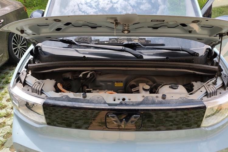 Used Wuling Hongguang MINIEV 2020 Freedom Version Lithium Iron Phosphate Engine Bay