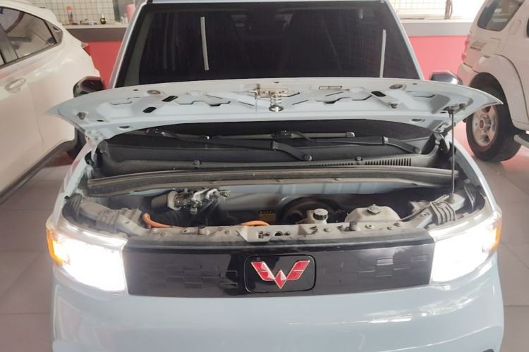 Used Wuling Hongguang MINIEV 2020 Freedom Version Lithium Iron Phosphate Engine Bay