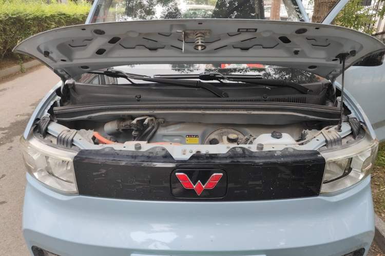 Used Wuling Hongguang MINIEV 2020 Enjoyment Model Lithium Iron Phosphate Engine Bay