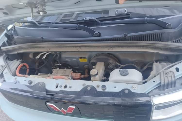Used Wuling Hongguang MINIEV 2020 Freedom Version Lithium Iron Phosphate Engine Bay