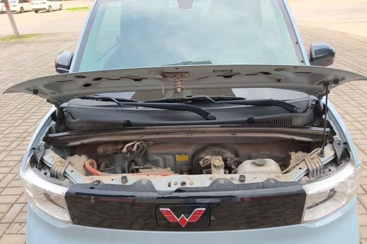 Used Wuling Hongguang MINIEV 2020 Freedom Version Lithium Iron Phosphate Engine Bay