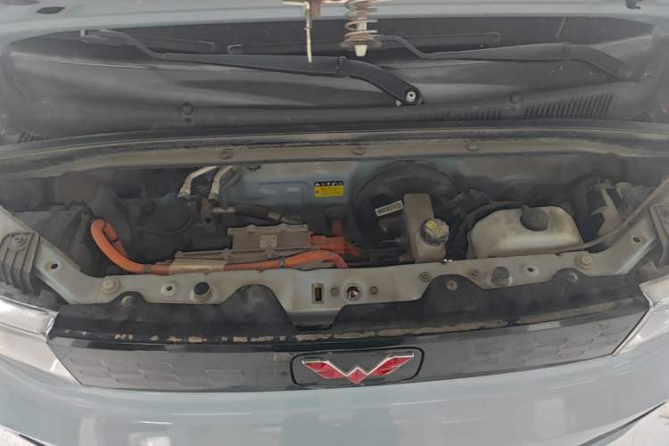 Used Wuling Hongguang MINIEV 2020 Freedom Version Lithium Iron Phosphate Engine Bay