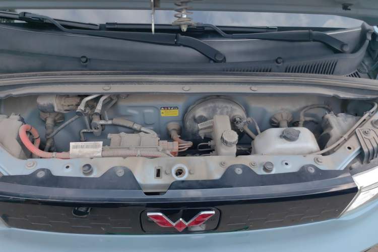 Used Wuling Hongguang MINIEV 2020 Freedom Version Lithium Iron Phosphate Engine Bay