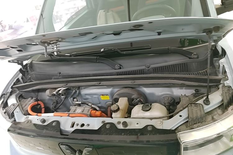Used Wuling Hongguang MINIEV 2020 Enjoyment Model Lithium Iron Phosphate Engine Bay