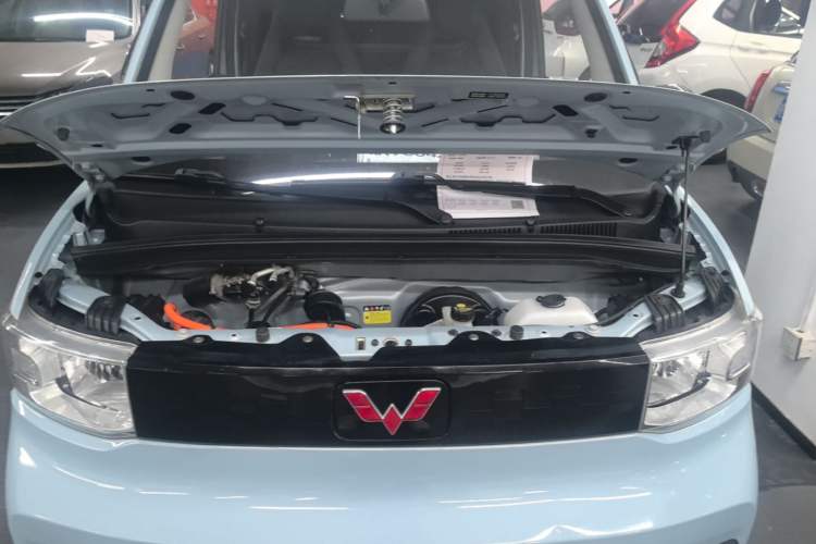 Used Wuling Hongguang MINIEV 2020 Freedom Version Lithium Iron Phosphate Engine Bay