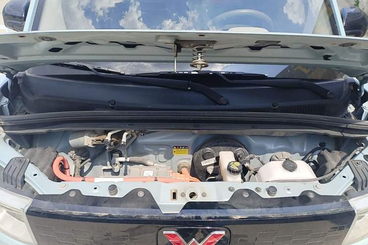 Used Wuling Hongguang MINIEV 2020 Zizai Version Lithium-NMC Engine Bay