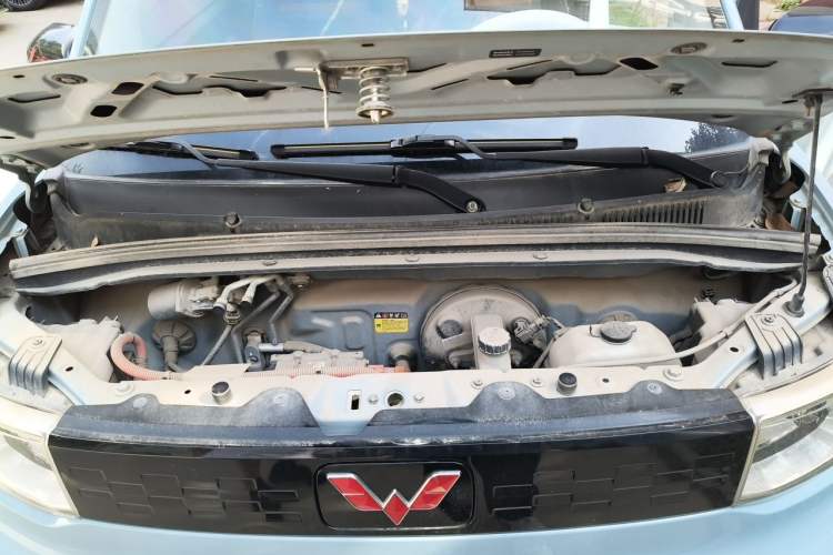 Used Wuling Hongguang MINIEV 2020 Freedom Version Lithium Iron Phosphate Engine Bay