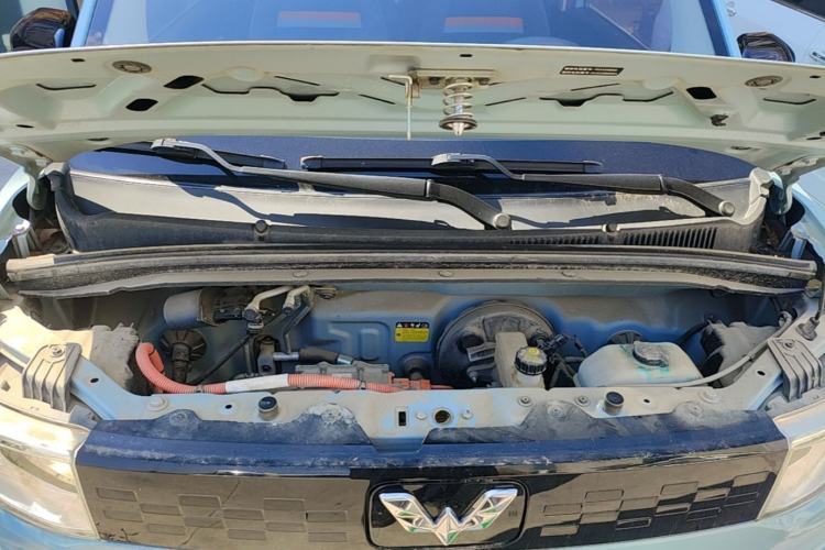 Used Wuling Hongguang MINIEV 2020 Zizai Version Lithium-NMC Engine Bay