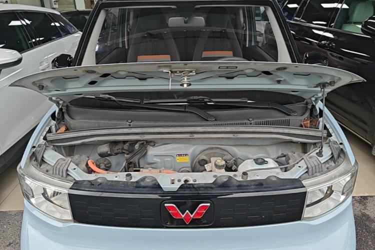 Used Wuling Hongguang MINIEV 2020 Enjoyment Model Lithium Iron Phosphate Engine Bay