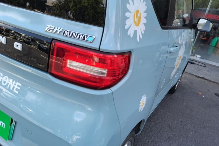 Used Wuling Hongguang MINIEV 2020 Freedom Version Lithium Iron Phosphate Exterior 3
