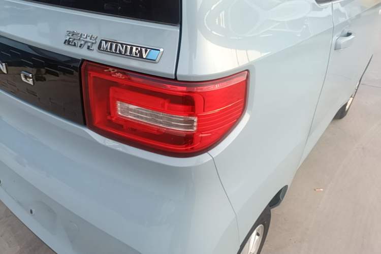Used Wuling Hongguang MINIEV 2020 Freedom Version Lithium Iron Phosphate Exterior 3