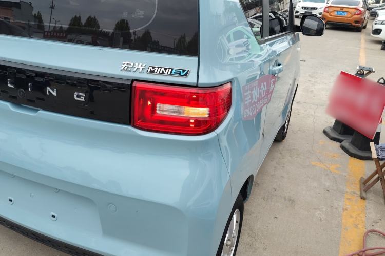 Used Wuling Hongguang MINIEV 2020 Zizai Version Lithium-NMC Exterior 3