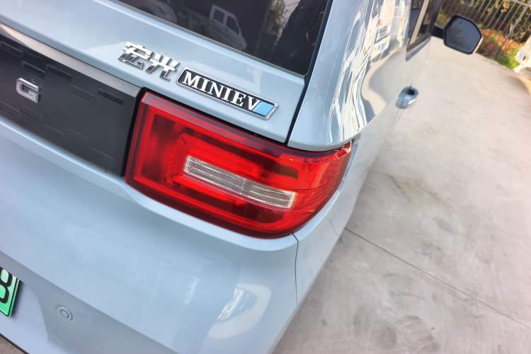 Used Wuling Hongguang MINIEV 2020 Enjoyment Model Lithium Iron Phosphate Exterior 3