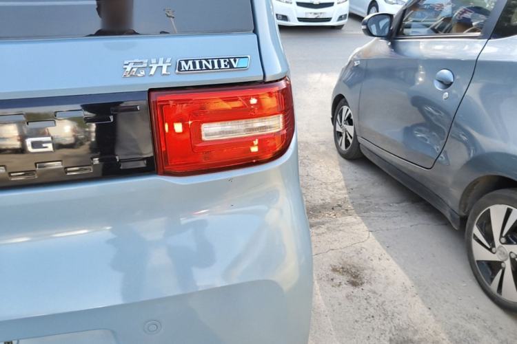 Used Wuling Hongguang MINIEV 2020 Zizai Version Lithium-NMC Exterior 3