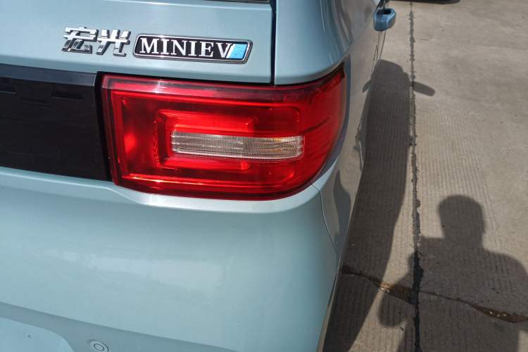 Used Wuling Hongguang MINIEV 2020 Freedom Version Lithium Iron Phosphate Exterior 3
