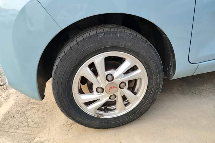 Used Wuling Hongguang MINIEV 2020 Freedom Version Lithium Iron Phosphate Exterior 4