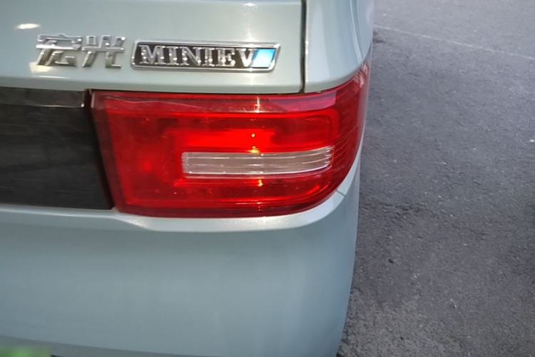 Used Wuling Hongguang MINIEV 2020 Freedom Version Lithium Iron Phosphate Exterior 4