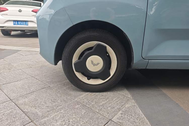 Used Wuling Hongguang MINIEV 2020 Enjoy Edition Lithium-Ion Battery Exterior 4