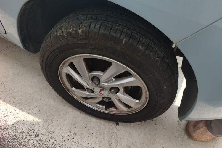 Used Wuling Hongguang MINIEV 2020 Zizai Version Lithium-NMC Exterior 4