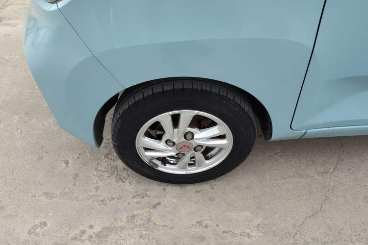Used Wuling Hongguang MINIEV 2020 Zizai Version Lithium-NMC Exterior 4