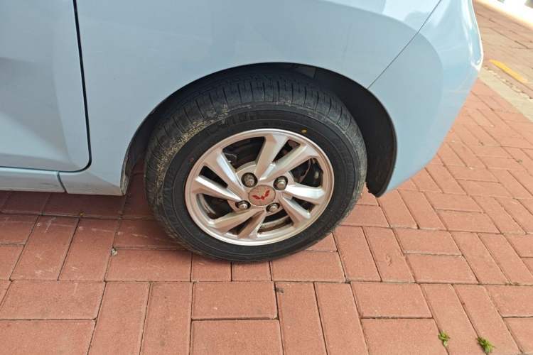 Used Wuling Hongguang MINIEV 2020 Enjoyment Model Lithium Iron Phosphate Exterior 4