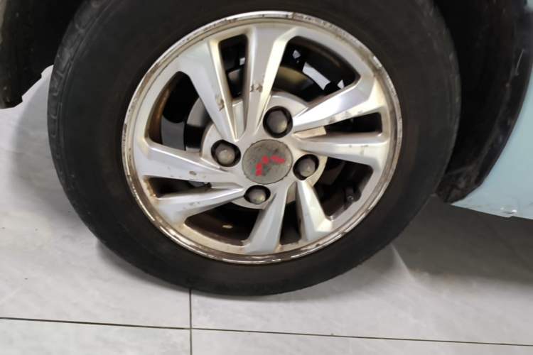 Used Wuling Hongguang MINIEV 2020 Zizai Version Lithium-NMC Exterior 4