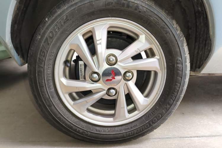 Used Wuling Hongguang MINIEV 2020 Freedom Version Lithium Iron Phosphate Exterior 5