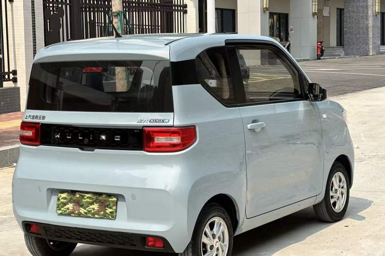 Used Wuling Hongguang MINIEV 2020 Freedom Version Lithium Iron Phosphate Exterior 5