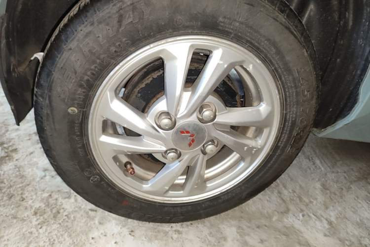 Used Wuling Hongguang MINIEV 2020 Freedom Version Lithium Iron Phosphate Exterior 5