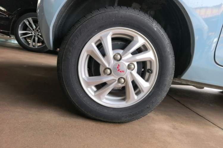 Used Wuling Hongguang MINIEV 2020 Freedom Version Lithium Iron Phosphate Exterior 5