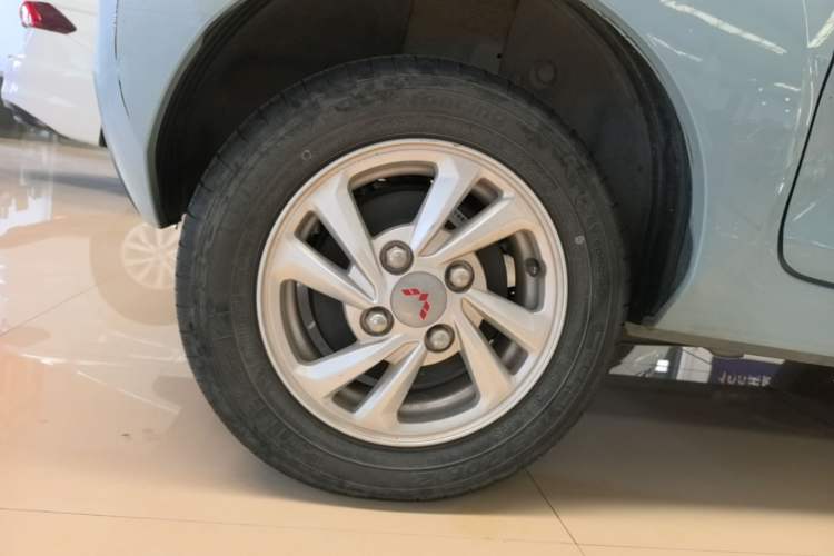 Used Wuling Hongguang MINIEV 2020 Freedom Version Lithium Iron Phosphate Exterior 5