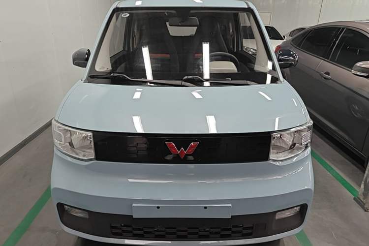Used Wuling Hongguang MINIEV 2020 Freedom Version Lithium Iron Phosphate Front